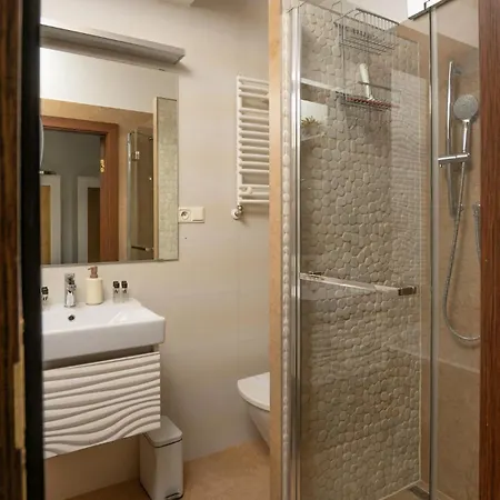 Walonska Comfort With Balcony Properunit Вроцлав